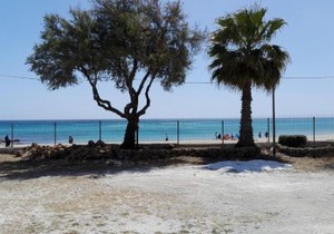 san lorenzo a 4 mt dal mare colore smeraldo a due passi da Marzamemi