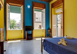 Traditional Holiday Home in Nicotera Marina with Garden