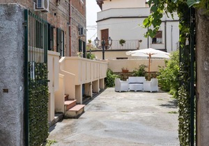 Traditional Holiday Home in Nicotera Marina with Garden