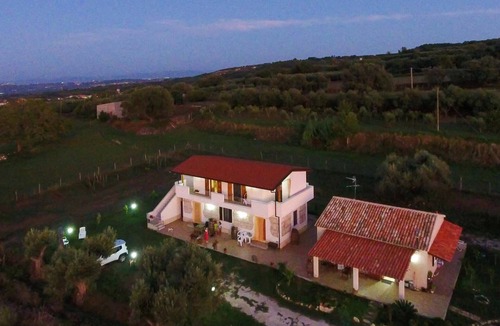 Zambrone Apartment | 1 bedroom accommodation in ZAMBRONE