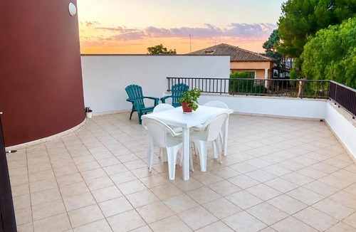 Comiso House | 10 petali