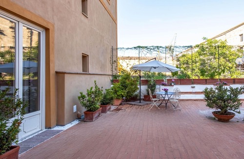 Borgo Vecchio Apartment | 109 Carmen Suite