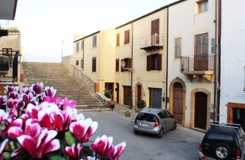 Sambuca di Sicilia Apartment | 2 Bedroom Apartment in Sambuca di Sicilia