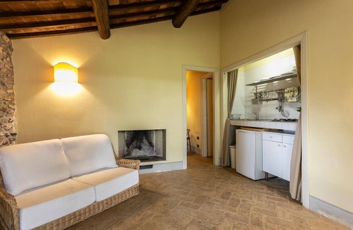 Ischia di Castro House | 2 bedroom gorgeous home in Ischia di Castro -VT-