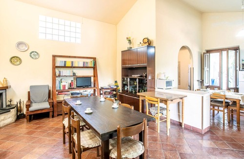Monterosso Almo House | 2 bedroom nice home in Monterosso Almo