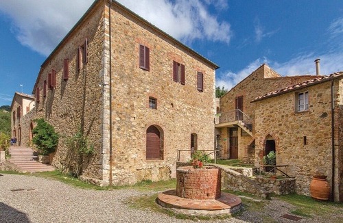 Santo Apartment | 2 bedroom(s) Apartment near Monticiano Siena