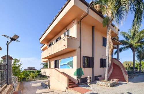 San Nicolo Apartment | 2nd Apartment of 6 in Residence with Private Pool in Capo Vaticano