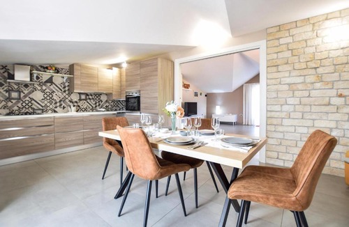 Avella Apartment | 3 Bedroom Amazing Apartment In Avella