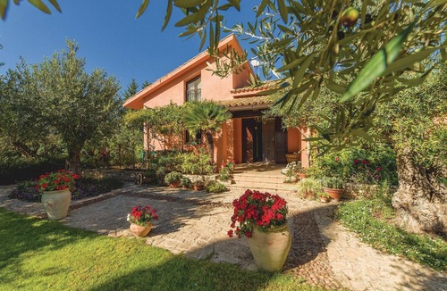 Contrada Fiori Sud House | 3 bedroom beautiful home in Menfi AG