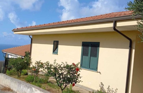 Zambrone Villa | 3 Bedroom Villa in Calabria