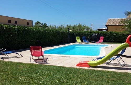 Piana Calzata Villa | 3 Bedrooms Villa with Garden, Swimming Pool, Barbecue, Air con., near the SEA