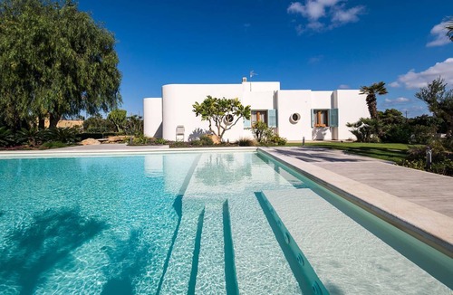 Nubia Villa | 360 m² Villa ∙ 7 bedrooms ∙ 14 guests