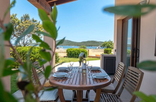 Porto Pozzo Apartment | 45 m² Apartment ∙ 1 bedroom ∙ 4 guests