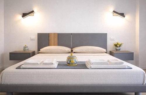 Caltagirone Apartment | A Due Passi Dalla Scalinata Restyling