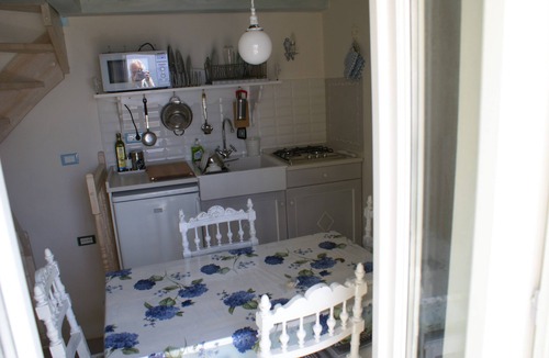 Riomaggiore House | A few meters from the sea, with sea view balconies in the 5 Terre park.
