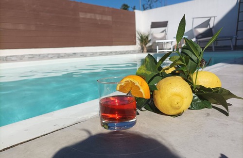 Salemi Apartment | Accogliente appartamento con piscina privata. TROPICAL LOFT