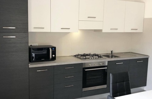 Finale Ligure Villa | Accogliente Appartamento in Villa 62mq, Grande Giardino Privato, Animali Ammessi