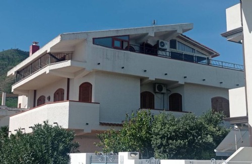 Oliveri Apartment | Accogliente Mansarda Vista Mare