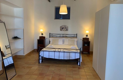 Malfa Bed & Breakfast | Accogliente Struttura Situata al Centro di Malfa a Soli 5 Minuti Dalla Spiaggia