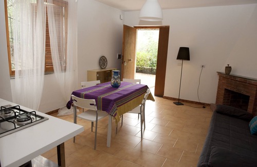 Torchiara Condo | Accommodate two-room apartment in Cilento for small family with pets