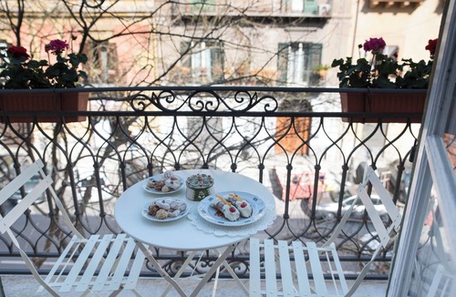Corso dei Mille - Sant'Erasmo Apartment | Adenzia Apartment