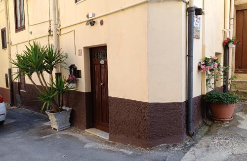 Polizzi Generosa Apartment | Affittacamere La Casa Dei Nonni