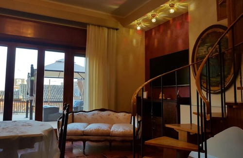 Misterbianco House | Affittacamere LaCampana