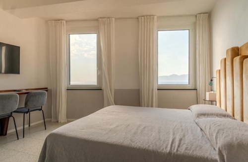 Riomaggiore House | Agave Room Rental