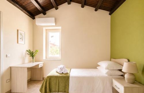 Santa Lucia del Mela House | Agriturismo O Lauru - Proppro SRL