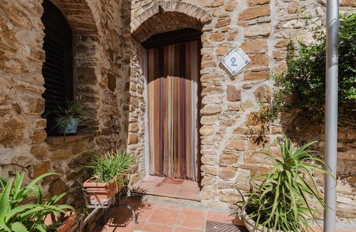 Monreale Apartment | Agriturismo Ponte Calatrasi Room 'Quadrupla 2' with Shared Pool, Wi-Fi and Air Conditioning