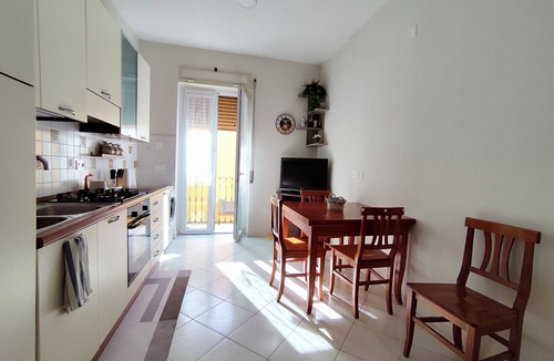 Arenella Apartment | Albi House Vomero modern apartment in the heart of Naples.