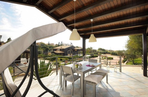 Fiumenaro Villa | ALMADIGI SEA AND RELAX .