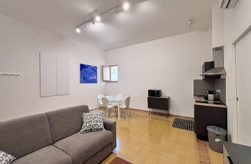 Partanna Apartment | Almarè Mondello, apartment in Mondello, 11 minutes' walk from the beach