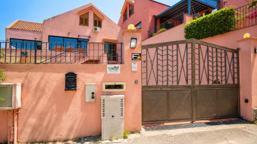 Capo Peloro House | Aloha Village - Bed&Pet