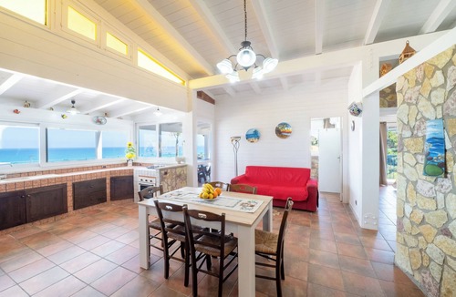 Alcamo Marina Apartment | Amazing 100sqm Apartment 200m from the sea 6 people "GmC"