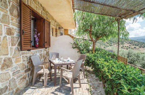 Castellabate House | Amazing home in S. M. di Castellabate with WiFi