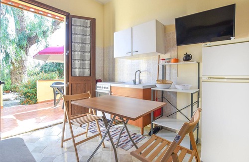 Maeggio House | Amazing home in Siracusa with WiFi