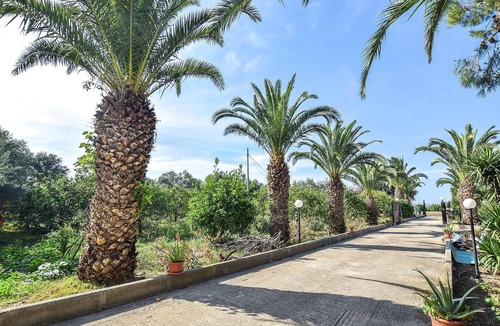 Maeggio House | Amazing home in Siracusa with WiFi