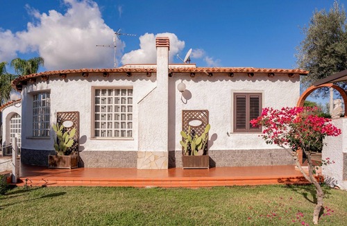 Solarino House | Amazing home in Solarino