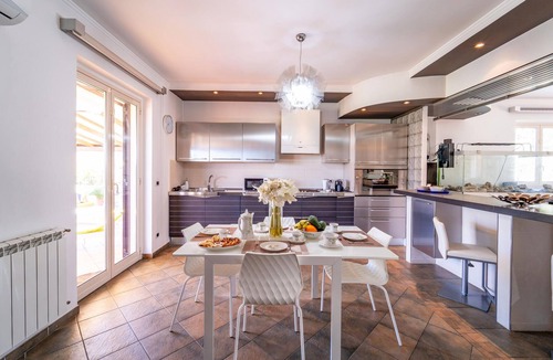 Trappitello House | Amazing home in Trappitello
