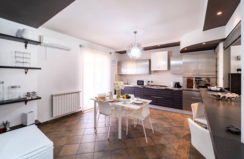Trappitello House | Amazing home in Trappitello