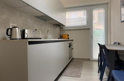 Zona LIII Tomba di Nerone Apartment | Amber Apartment