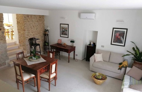 Mazzarino House | An Oasis of History and Relaxation