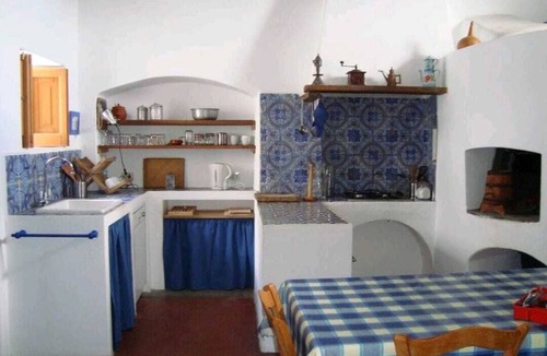 Stromboli House | Ancient Aeolian house with large garden overlooking the sea and volcano