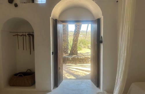 Madonna delle Grazie Villa | ANCIENT RURAL DAMMUSO WITH POOL AND SEA VIEW