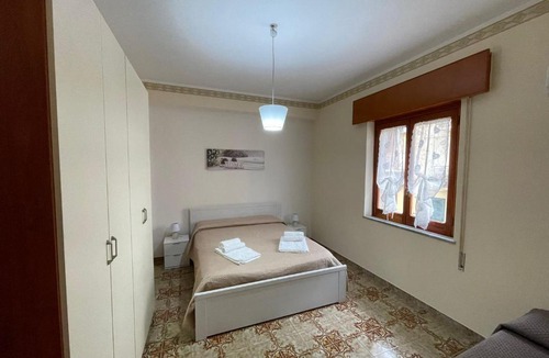 Campofelice di Roccella Apartment | Angela & Luigi house