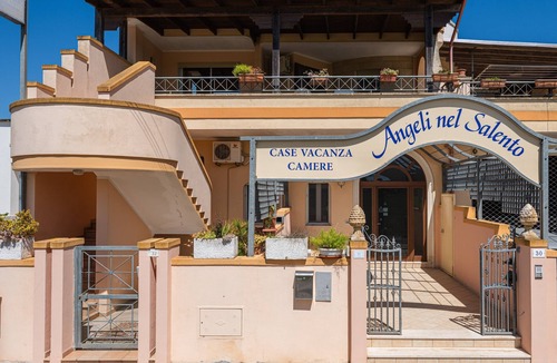 Cocumola Apartment | Angeli Nel Salento Room 6 with Private Terrace, Wi-Fi, and Air Conditioning