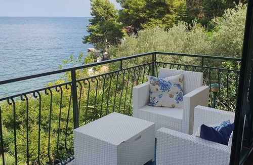 Porticello Apartment | Anna&Micky beach house with beach access