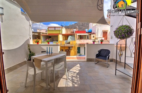 Isola delle Femmine House | Anna's House