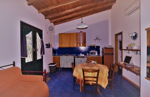 Calatabiano House | Antico Borgo Etneo Country Hotel